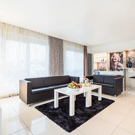 Hotel Sieben Welten & 4*