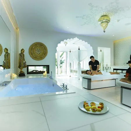 Hotel Sieben Welten & 4*