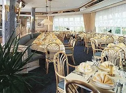 Hotel Sieben Welten & 4*